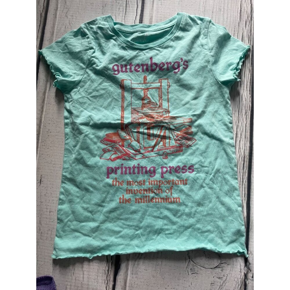 NWT Peek Invention Tee